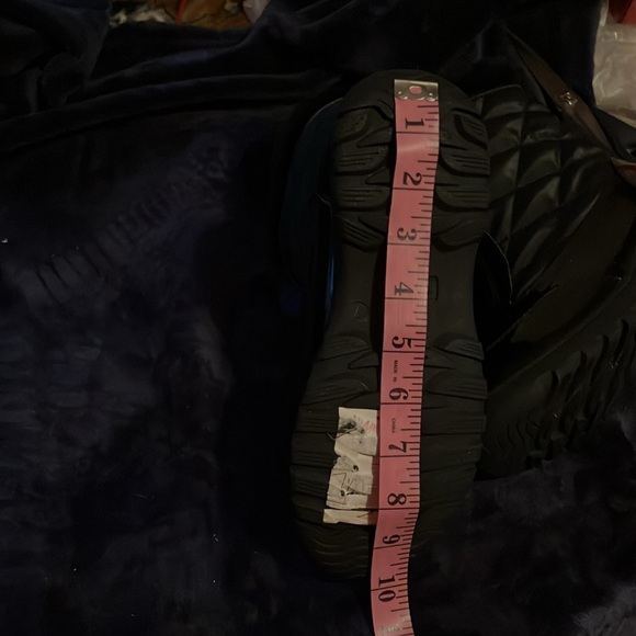 New Weatherproof boots black
size 7 - Picture 13 of 13